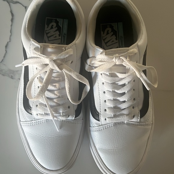 White Vans (M Size 7) (W S 8.5) - Picture 2 of 6